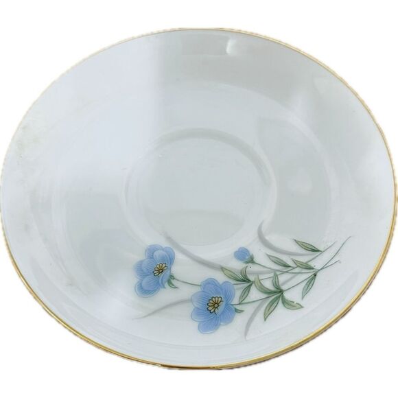 Elegant Floral Teacup and Saucer Set - Picture 2 of 5